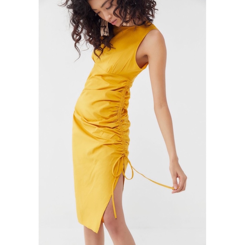 NEW Urban Outfitters Jackie Cinched Midi Dress M